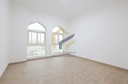 Apartment - 3 Bedrooms - 2 Bathrooms for rent in Al Nasr Street - Al Nasr - Doha