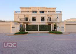 Villa - 6 bedrooms - 7 bathrooms for rent in Floresta Gardens - The Pearl Island - Doha