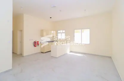 سكن عمال - استوديو للايجار في شارع الصناعية الشرقي - بركة العوامر - الوكرة