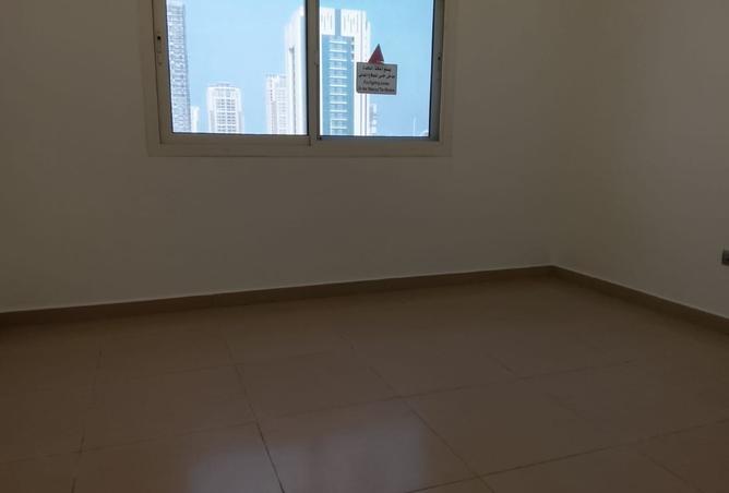 960265 - Property Image 3