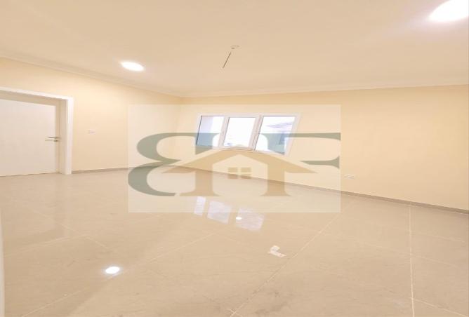 997739 - Property Image 3