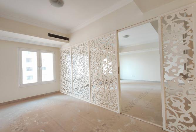 970328 - Property Image 2