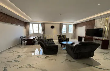 Apartment - 2 Bedrooms - 2 Bathrooms for rent in Al Mansoura - Doha