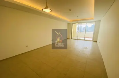 Empty Room image for: Apartment - 2 Bedrooms - 4 Bathrooms for rent in Viva West - Viva Bahriyah - The Pearl Island - Doha, Image 1