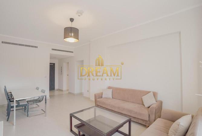 926801 - Property Image 2
