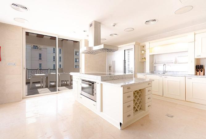 997916 - Property Image 2