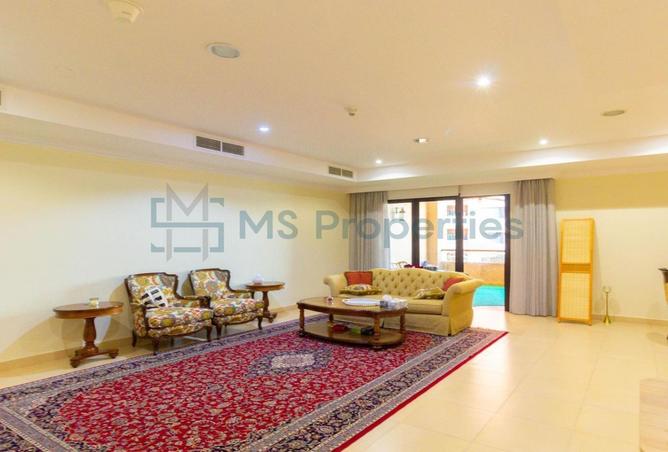 984921 - Property Image 2