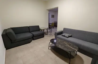 Apartment - 2 Bedrooms - 2 Bathrooms for rent in Old Salata - Salata - Doha