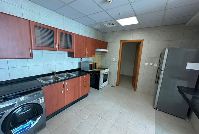 890087 - Property Image 2