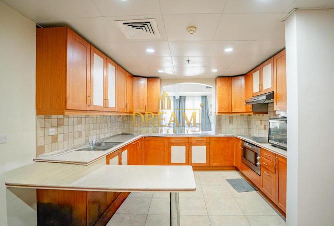 998065 - Property Image 2