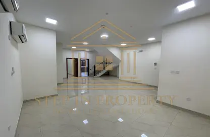 Compound - 5 Bedrooms - 4 Bathrooms for rent in Al Markhiya Street - Al Markhiya - Doha