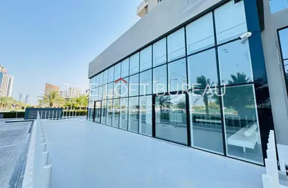 Retail - Studio - 2 Bathrooms for rent in Lusail Residence - Marina District - Lusail