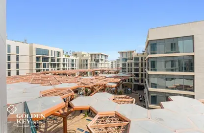 Apartment - 2 Bedrooms - 3 Bathrooms for rent in Gewan Island - The Pearl Island - Doha