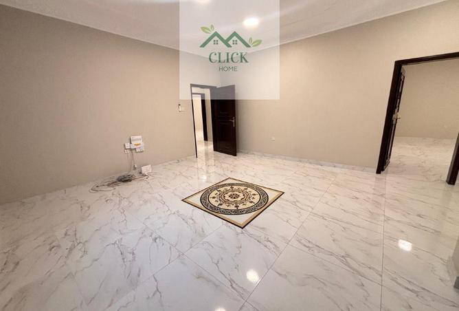 1003563 - Property Image 2