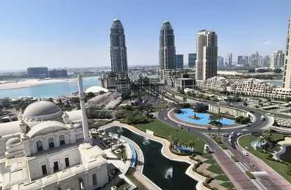 Apartment - 3 Bedrooms - 4 Bathrooms for rent in Piazza Arabia - Porto Arabia - The Pearl Island - Doha