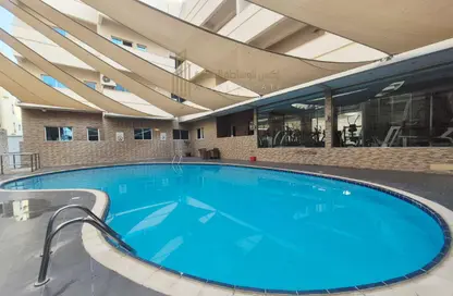 Apartment - 2 Bedrooms - 2 Bathrooms for rent in Al Sadd Road - Al Sadd - Doha