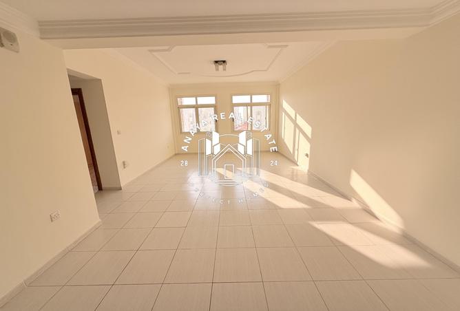 966858 - Property Main Image