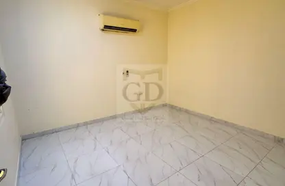 Apartment - 1 Bedroom - 1 Bathroom for rent in Mamoura 18 - Al Maamoura - Doha