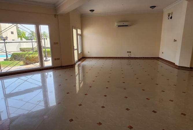930892 - Property Image 3