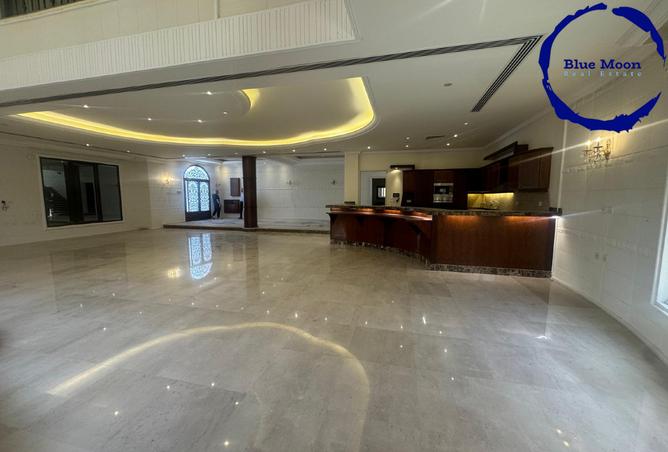 850739 - Property Image 2