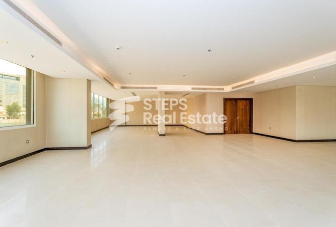 934582 - Property Image 2