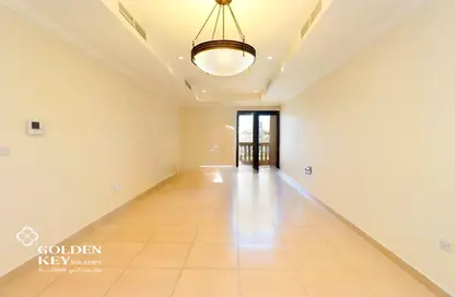 Apartment - 1 Bedroom - 2 Bathrooms for rent in West Porto Drive - Porto Arabia - The Pearl Island - Doha