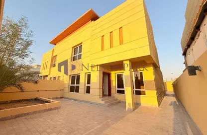 Villa - 5 Bedrooms - 5 Bathrooms for rent in Al Hamraa Street - Al Thumama - Doha
