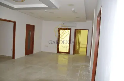 مساحات مكتبية - استوديو - 2 حمامات للايجار في قرية النخيل السكنية - سلاطة الجديدة - سلاطة - الدوحة