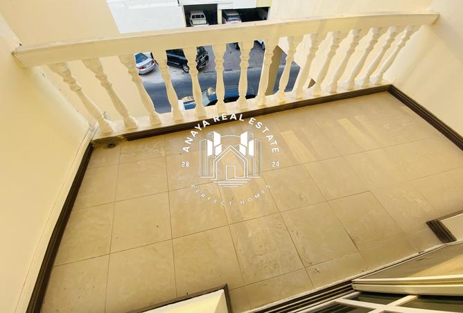 933413 - Property Image 3