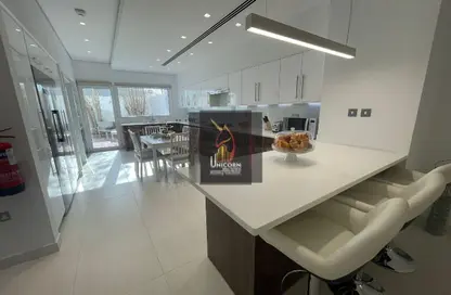 مجمع سكني - 5 غرف نوم - 6 حمامات للايجار في شارع الوعب - الوعب - الدوحة