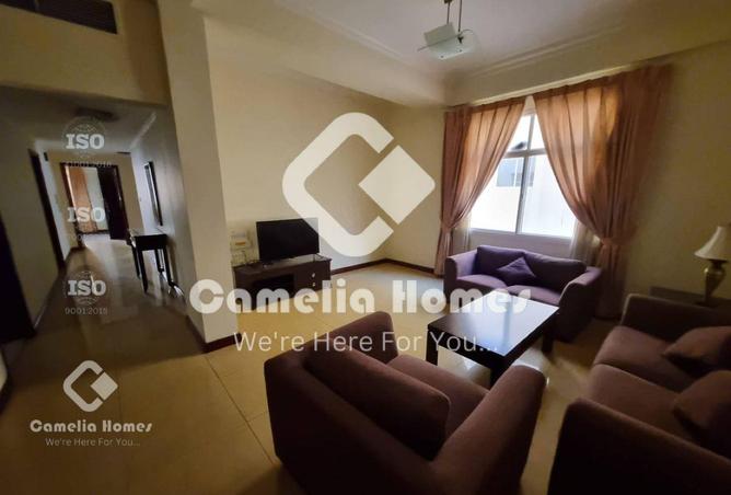 930340 - Property Image 2