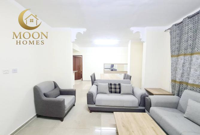 977093 - Property Image 2