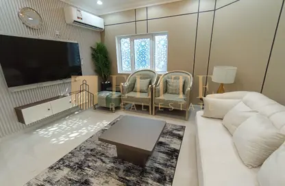 Apartment - 2 Bedrooms - 3 Bathrooms for rent in Old Al Ghanim - Al Ghanim - Doha
