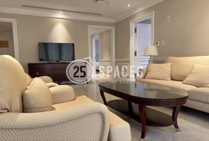 951372 - Property Image 2