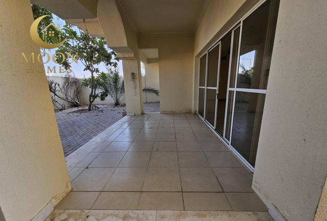 997230 - Property Image 3