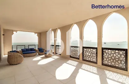 شقة - 2 غرف نوم - 4 حمامات للايجار في البلاج الغربي - البلاج - جزيرة اللؤلؤة - الدوحة