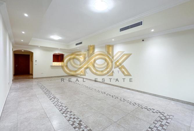 739351 - Property Image 3