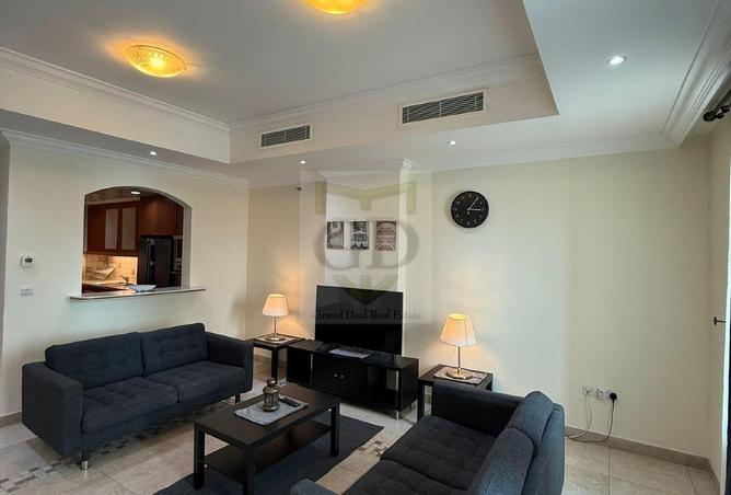932066 - Property Image 3