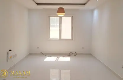 شقة - 2 غرف نوم - 2 حمامات للايجار في شارع السد - السد - الدوحة
