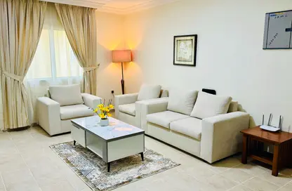 Apartment - 1 Bedroom - 1 Bathroom for rent in Old Salata - Salata - Doha