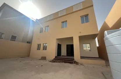 Villa - 6 Bedrooms - 6 Bathrooms for rent in Ain Khaled Villas - Ain Khaled - Doha