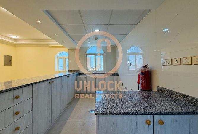 929762 - Property Image 2