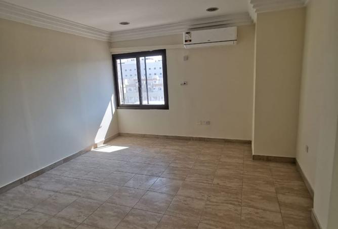 963930 - Property Image 3