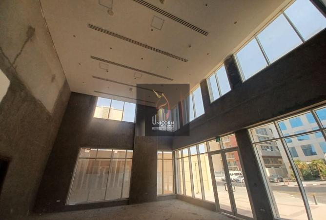 965796 - Property Image 2