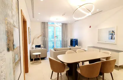 Apartment - 2 Bedrooms - 3 Bathrooms for rent in Floresta Gardens - Floresta Gardens - The Pearl Island - Doha