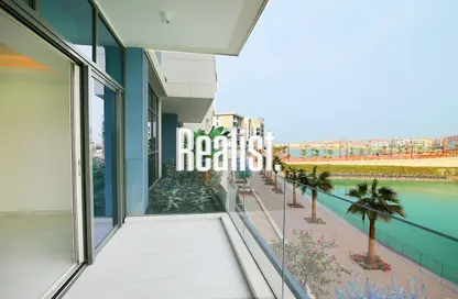 Apartment - 1 Bedroom - 2 Bathrooms for rent in Gewan Island - The Pearl Island - Doha