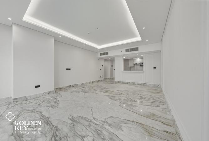 984119 - Property Image 2