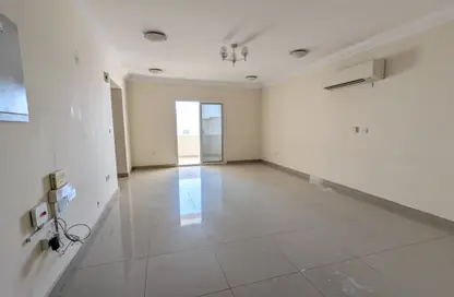 Apartment - 3 Bedrooms - 3 Bathrooms for rent in Umm Ghuwailina - Doha Apartment - 3 Bedrooms - 3 Bathrooms for rent in Umm Ghuwailina - Doha