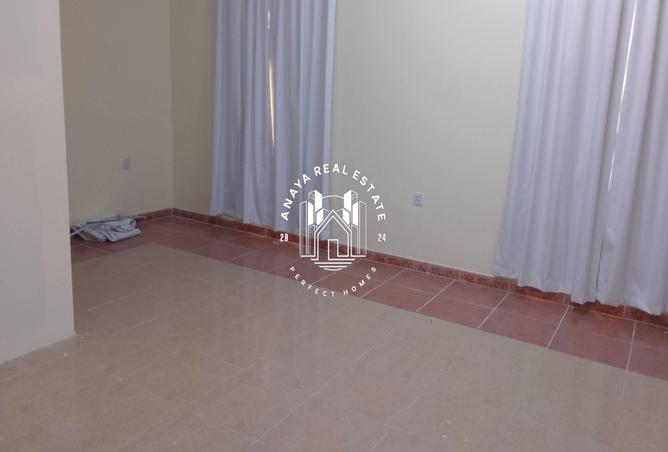 946499 - Property Image 2