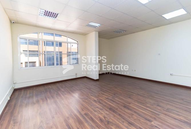 962350 - Property Image 2